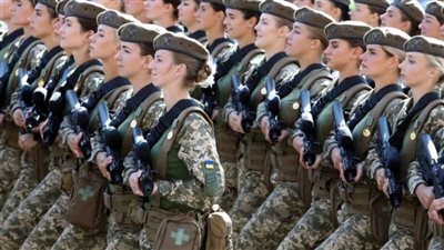 وزير الدفاع الروسي يزور مواقع تمركز القوات في أوكرانيا