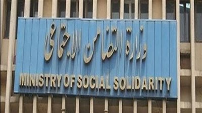 فور تلقي الإغاثة.. «التضامن» تستجيب لأسرة انهار منزلها بالدقهلية