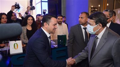 أحمد ذكي عابدين يزور جناح شركة ماستر جروب ويتابع مشروعها بالعاصمة الإدارية