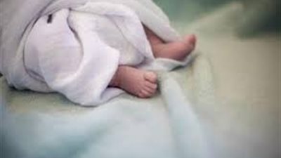 في عز البرد.. العثور على رضيعة ملقاة على الطريق العام بالغربية