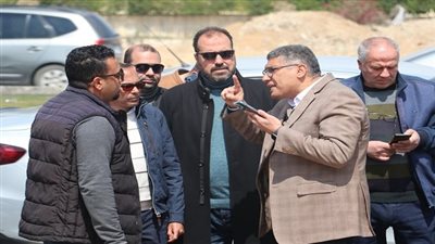 رئيس جهاز مدينة 6 أكتوبر يتفقد طريق الواحات