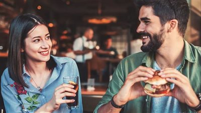 30% من النساء يفعلن هذا الأمر في اللقاءات العاطفية 