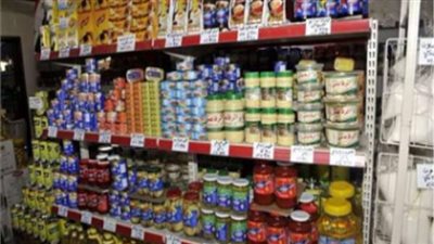  ضبط 133 طن أغذية مخفية قبل بيعها بالسوق السوداء