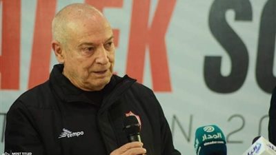 فيريرا يعلن تشكيل الزمالك ضد بترو أتليتكو 