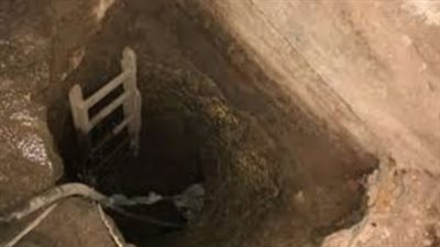 مصرع شخصين أنهارت عليهما حفرة أثناء البحث عن الآثار بمنشأة القناطر 