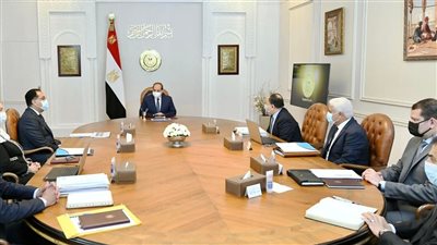  الرئيس السيسي يطلع على مشروع موازنة العام المالي القادم 2022-2023