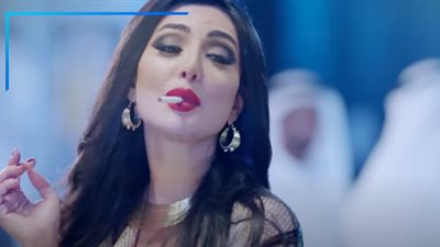 راقصة من شارع الهرم تتصدر الترند بسبب مسلسل كويتي.. تعرف عليها