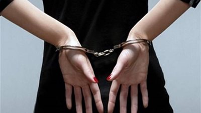 الإغواء بعلاقة جنسية في الحرام وراء مقتل مُسن على سيدتين في التجمع