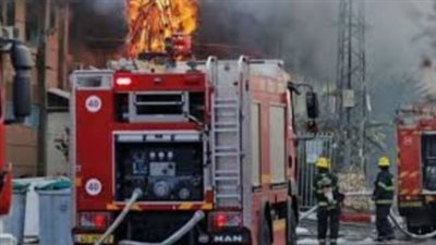 حريق هائل داخل أحد المحال التجارية بمنطقة فيصل 