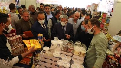 محافظ المنيا يفتتح معارض أهلا رمضان في 3 مراكز بالمنيا