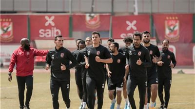 رسالة موسيماني أثناء إجتماعه مع لاعبي الاهلي قبل تدريبات اليوم 