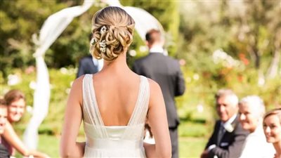 حفل زفاف يثير إعجاب الجميع.. لن تتخيل ماذا فعلت العروس؟!