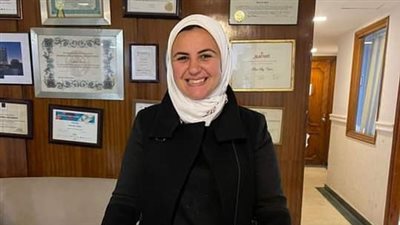 ملكة نادي الزمالك بسنت جوهر تمنح العمال والموظفين 200 جنيه لكل فرد 