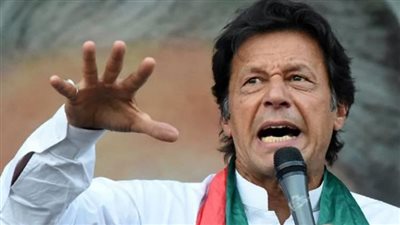 عمران خان يتهم رئيس الوزراء شهباز شريف بالتورط في محاولة اغتياله