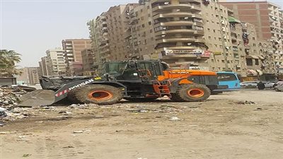 رفع 1520 طن قمامة ومخلفات فى 24 منطقة بحي شرق شبرا الخيمة