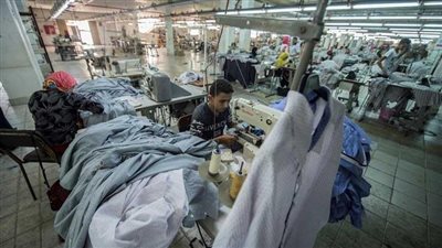 خطر انقطاع الكهرباء يهدد المصانع وتلف معدات الإنتاج