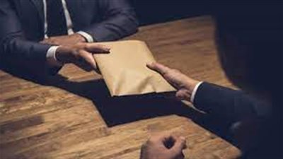 تفاصيل الإطاحة بمسؤولين كبار في هيئة حكومية ببنها