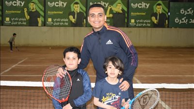 سيتي كلوب بنها يستقبل بطولة التنس وهدايا للاعبين وأولياء الأمور.. صور