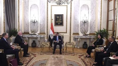 رئيس الوزراء يستقبل النائب الأول لرئيس المفوضية الأوروبية والوفد المرافق له