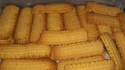 بالفيديو.. طريقة عمل بسكويت العيد المقرمش مثل الجاهز 