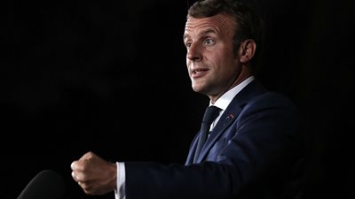 إيمانويل ماكرون يجري تعديلًا وزاريًا محدودًا