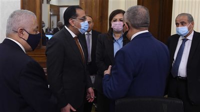 8 قرارات لمجلس الوزارء خلال اجتماعه اليوم.. تعرف عليهم 