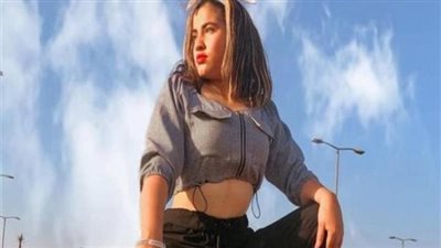 بنطلون جينز وجاكت أسود.. كواليس استئناف موكا حجازي على حبسها سنة