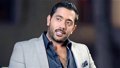 أحمد فلوكس لـ أشرف زكي: هزعلك وهفضحك قدام الناس (فيديو)