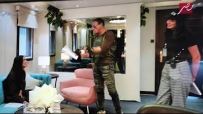 تارا عماد تضرب رامز جلال بعد المقلب: بكرهك.. أنت متخلف