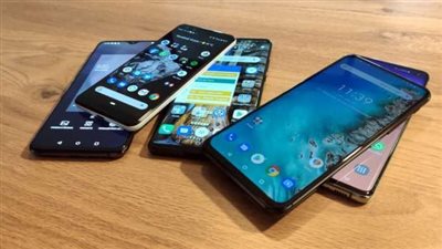 رئيس «اتصالات البرلمان» يكشف مفاجأة سارة بشأن جمارك الهواتف المحمولة