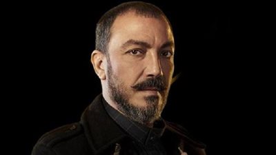 صورة لـ«طارق لطفي» تثير الجدل حول نهاية «جزيرة غمام».. هل يتم إعدام «خلدون»؟