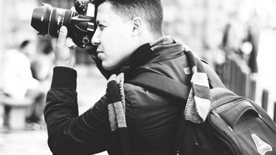 أحمد فتحي يشيد باحترافية أبطال «جزيرة غمام» 