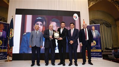 تكريم مصطفى شعبان والطفل مهند عماد في حفل الإفطار السنوي لـ«حماة الوطن» (صور)