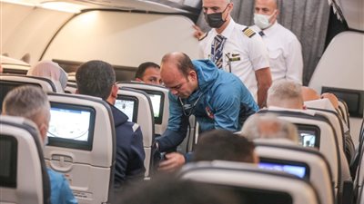 عاجل... أزمة على طائرة الأهلي.. وأبوعبلة ينقذ الموقف 