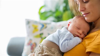 وزارة الصحة توضح أهمية الرضاعة الطبيعية للطفل