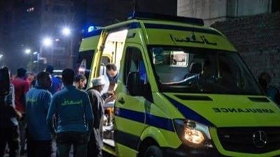 مصرع طفل وإصابة 8 أشخاص في انقلاب سيارة بقنا 