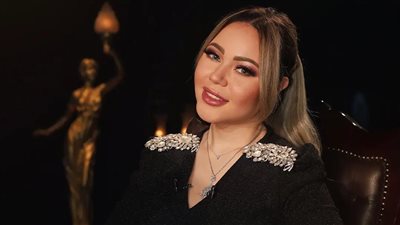 الناقدة ماجدة خير الله تشن هجوما كاسحا ضد مذيعة حبر سري