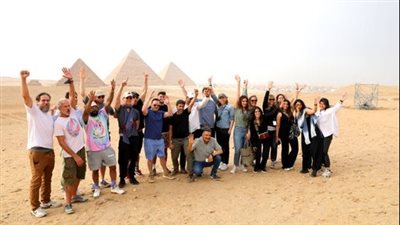 فريق مارون فايف Maroon 5 العالمي يحيي حفلًا بمنطقة الأهرامات اليوم 