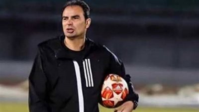 عرفات يدعم بسيونى ويتهم أحمد سامى بالهروب من سموحة 