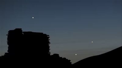 كوكب الزهرة يقترب من المشتري لحد الاصطدام