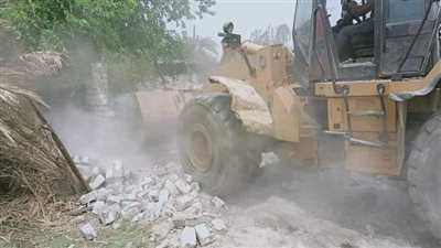 مراكز المنيا تزيل 21 حالة تعد بالبناء المخالف خلال اجازة العيد