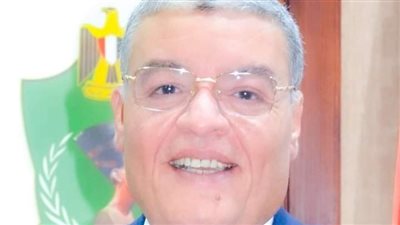 محافظ المنيا يعلن المواعيد الصيفية لتشغيل المحال العامة 