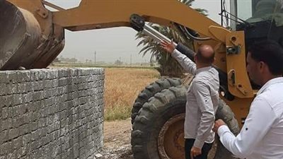 محافظ المنيا يتابع جهود التصدي للتعديات على الأراضي الزراعية 