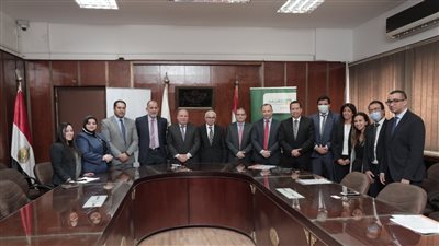 توقيع عقد قرض مشترك بين البنك الأهلي والزراعي المصري