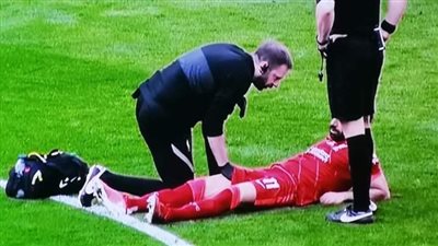 صدمة.. محمد صلاح يغادر نهائي كأس الاتحاد الإنجليزي مصابًا 