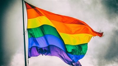 صحيفة إسبانية: هجوم دولي على قانون أوغندي يكافح المثلية الجنسية