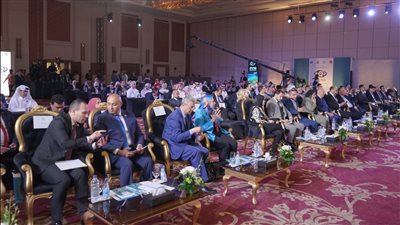 انطلاق أولى جلسات منتدى العاملين بالشباب والرياضة العرب 