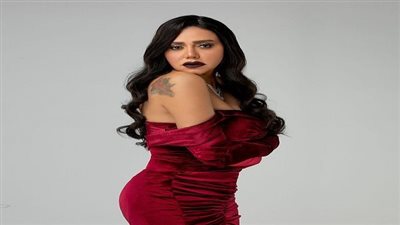 رانيا يوسف تقتل زوجها وتحتفظ بجثته في الفريزر عشان بيوحشها.. إيه الحكاية؟ (فيديو)