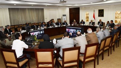 وزير الإسكان يكشف محاور التحول إلى البناء الأخضر والمدن المستدامة