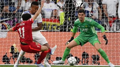 نهائي دوري أبطال أوروبا..ليفربول يهدر أمام ريال مدريد وإلغاء هدف كريم بنزيما 